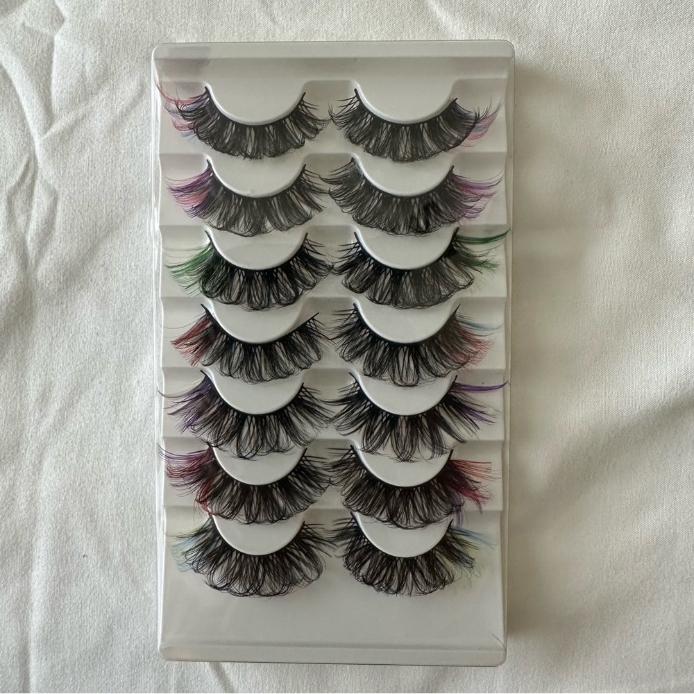 Lashes trip